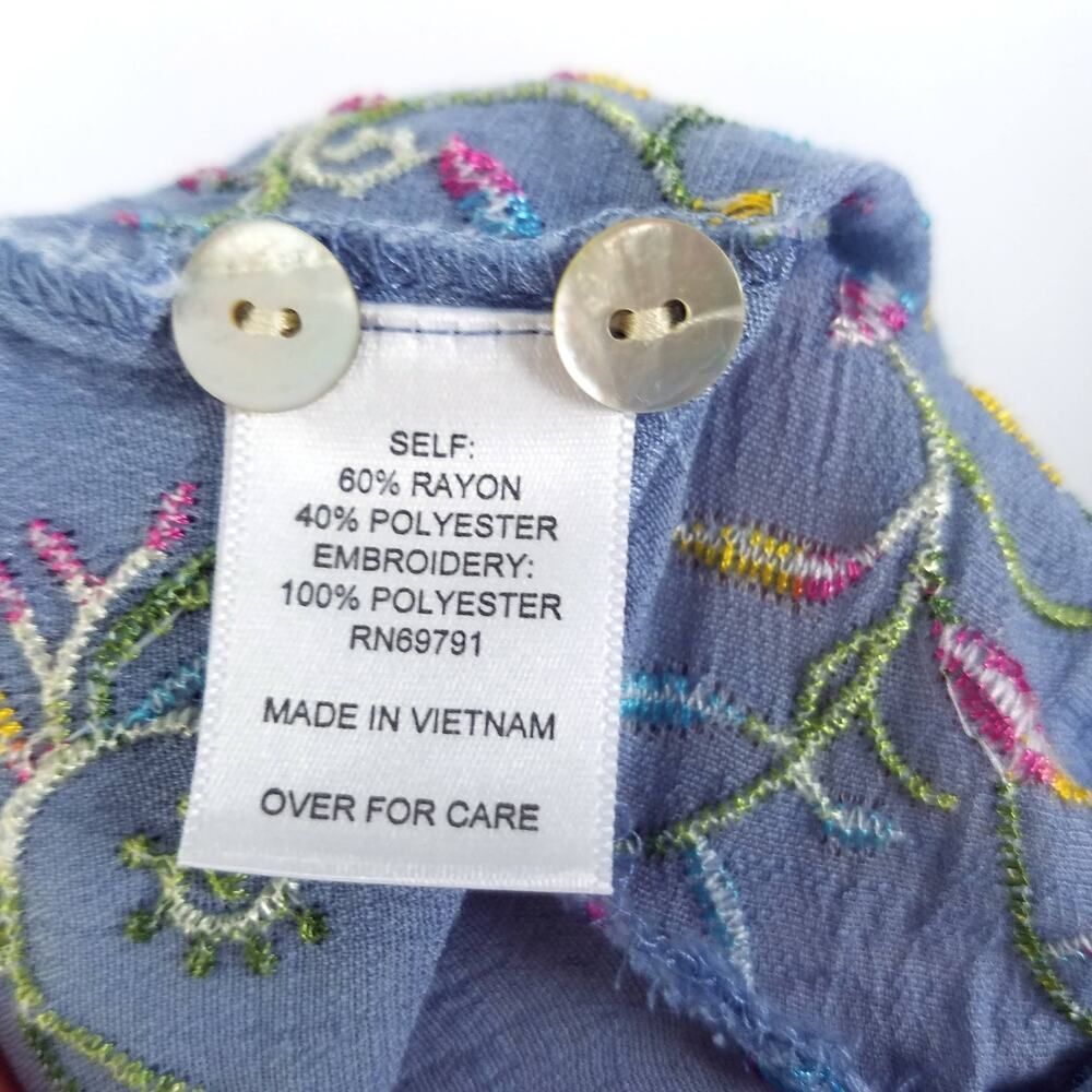 Hope Springs Floral Embroidery Twist Front Button Down Shirt Blue Size Medium - Picture 6 of 6